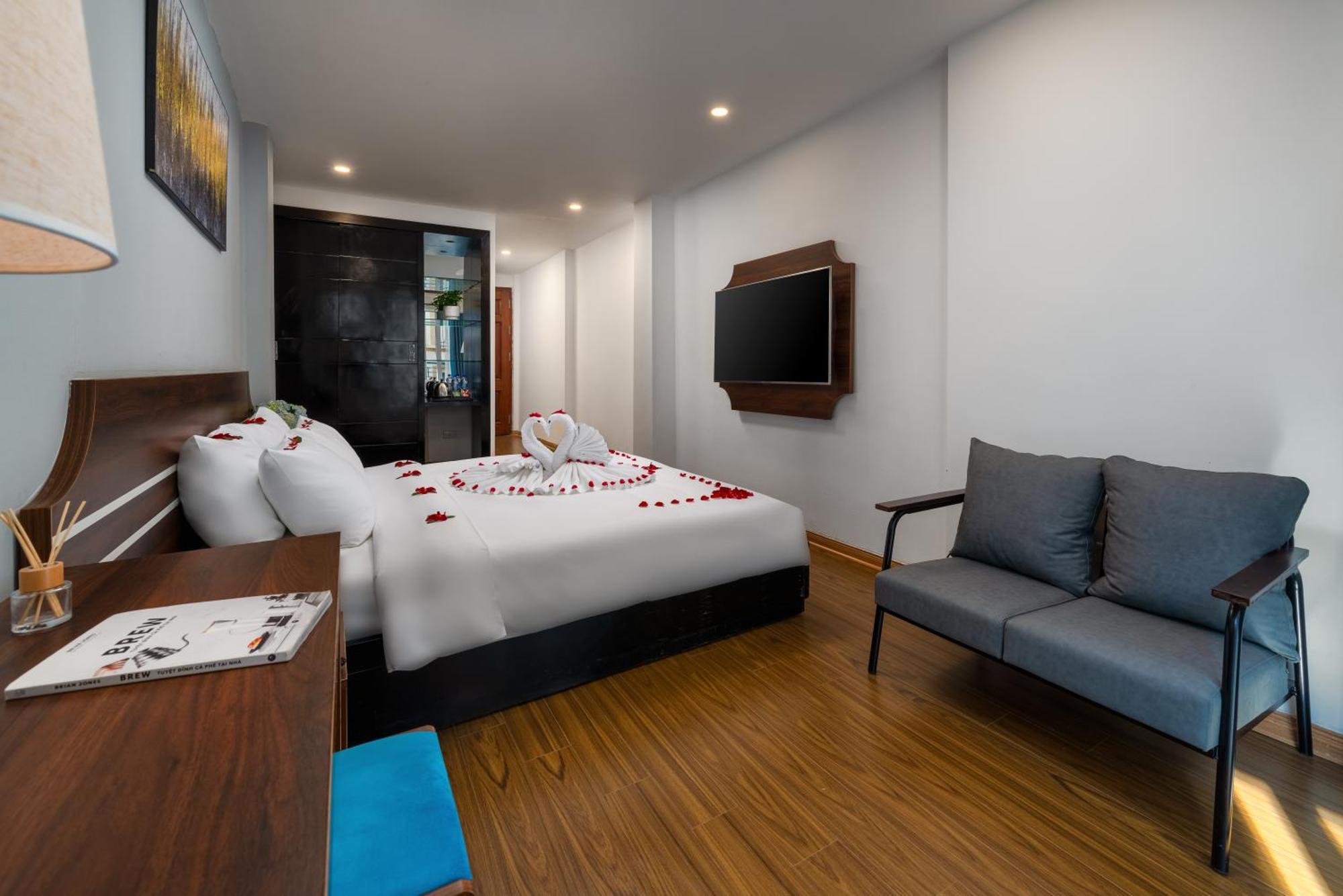Astoria Hanoi Hotel & Travel Buitenkant foto