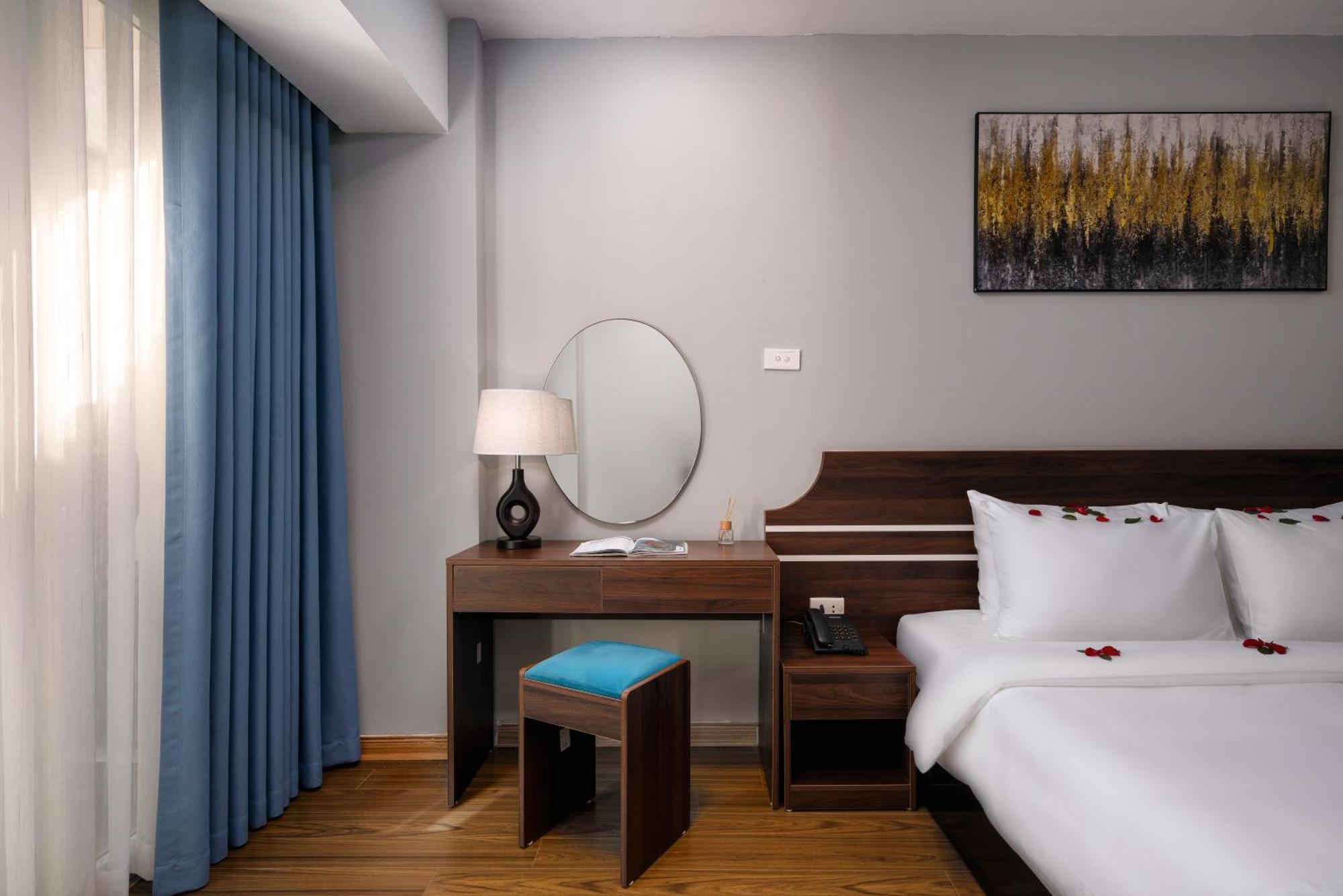 Astoria Hanoi Hotel & Travel Buitenkant foto