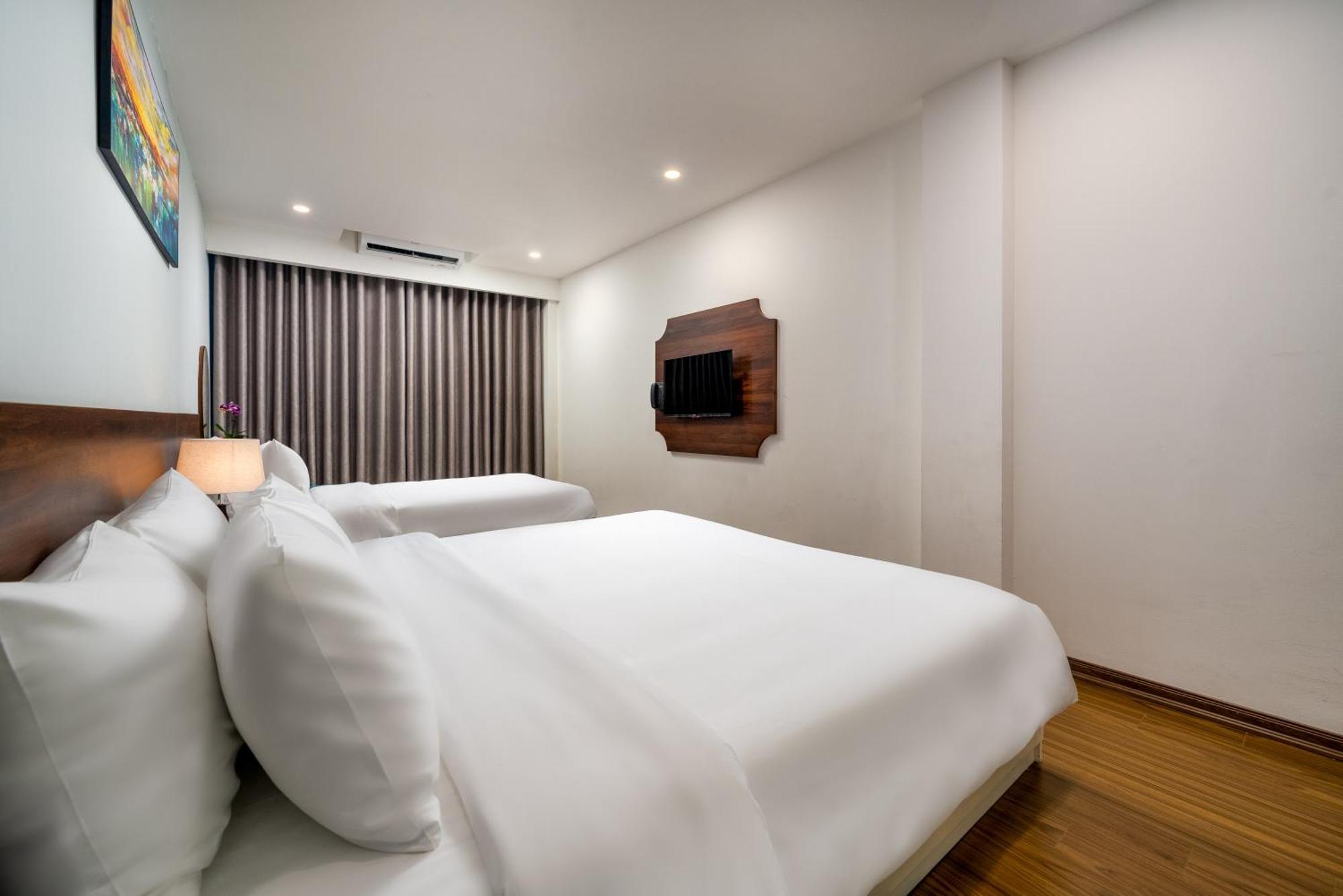 Astoria Hanoi Hotel & Travel Buitenkant foto