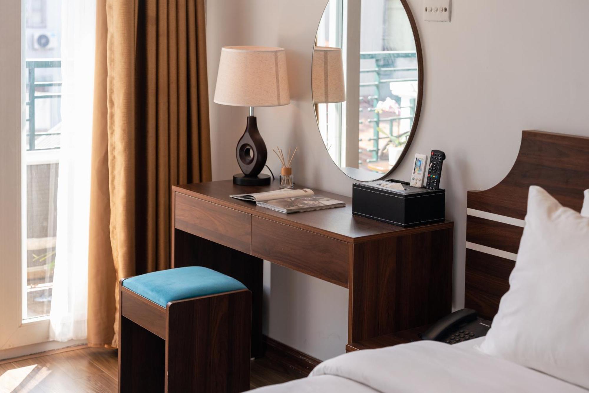 Astoria Hanoi Hotel & Travel Buitenkant foto